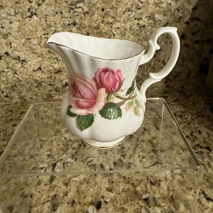 Royal Albert Bone China Creamer Anniversary Rose Print, 22K Gold Banding 3 1/8"